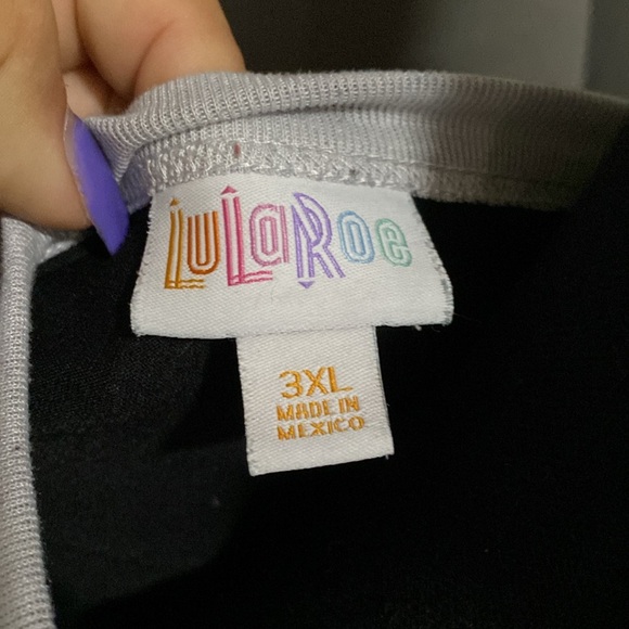 3XL Wake me when it’s Friday 30 inch long - Picture 4 of 6